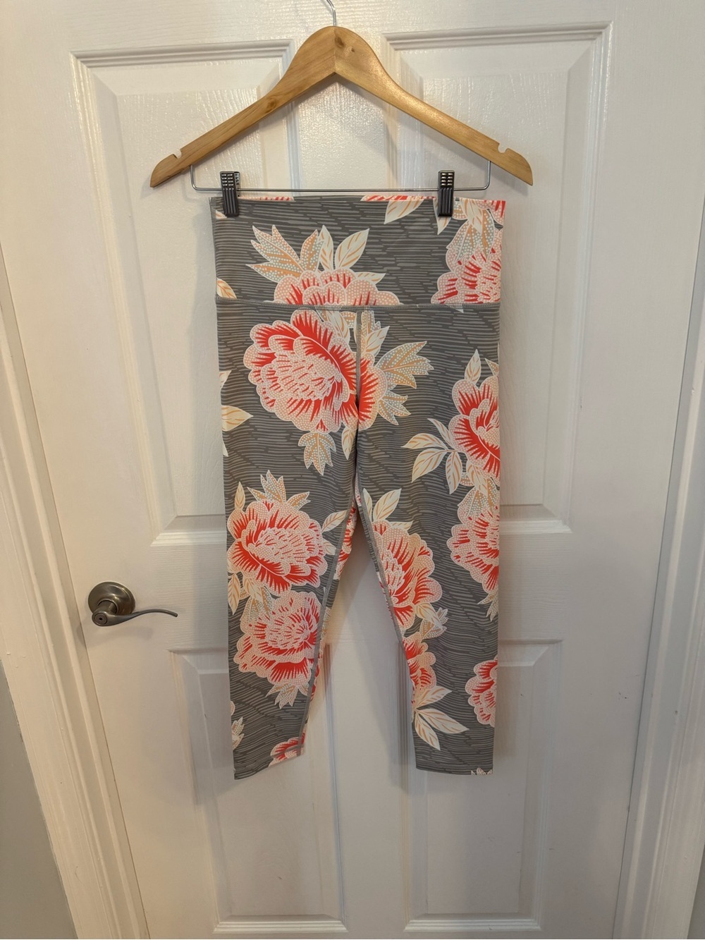 aerie Gray Leggings with Orange Floral Accents